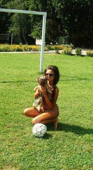 Meet Izabella (21) | Ontario Adult Dating Profile