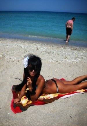 Chantelle, 25 in New York | Younger Adult Woman, Older Men
