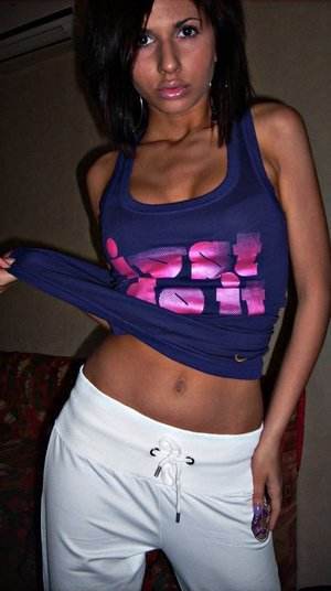 Profile photo of Adrianna, age 29, from Arkansas