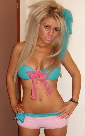Meet Jena from Washington (21) | Discreet Adult Dating