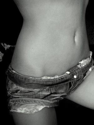 Serena, 19 in Washington | Younger Adult Woman, Older Men