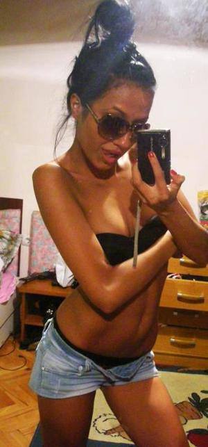 Meet Adrienne (21) from Illinois | No-Strings Adult Dating