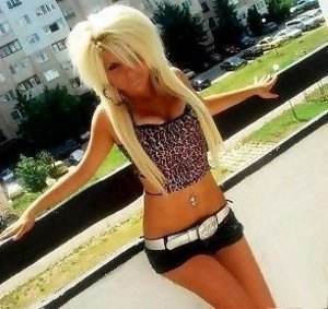 Lia (27) from Seattle, WA profile image