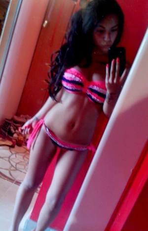 Cloe (20) in South Carolina | Hookup Tonight