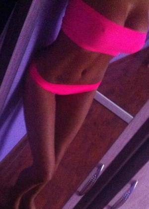 Meet Giselle (26) from California | Same-Night Dating