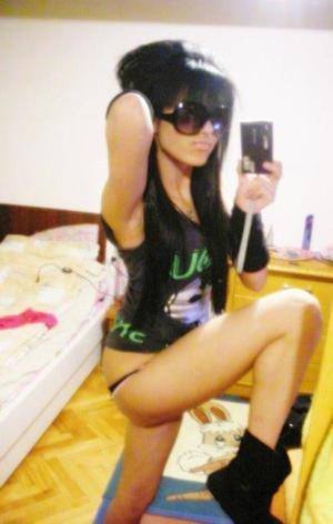 Meet Diana (19) from North Carolina | Same-Night Dating