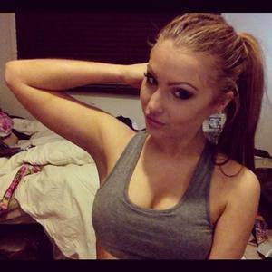 Chat with Mandy (21) | Texas Hookups Available Now