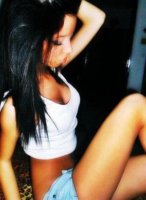 Chat with Shelby (24) | Missouri Hookups Available Now