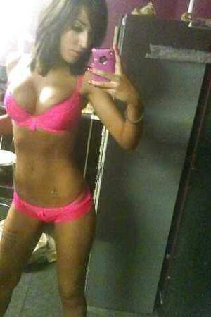 Christin (25) in Missouri | Hookup Tonight