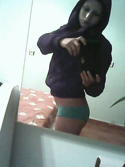 Chat with Ayana (29) | Texas Hookups Available Now