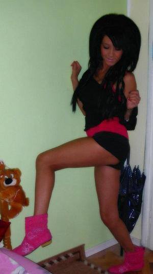 Chat with Ally (29) | Tennessee Hookups Available Now