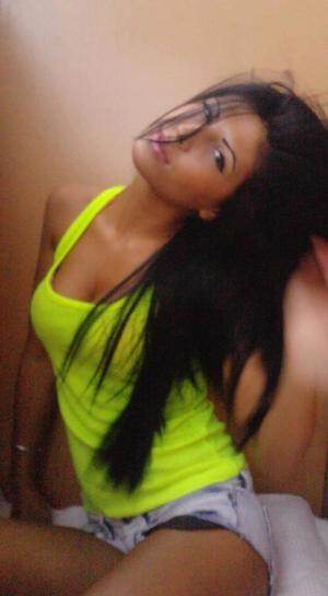 Adult dating profile photo of Carla (28) in Montreal, QBC