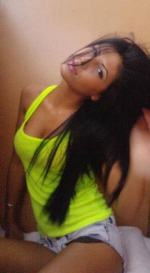 Dating profile image of Carla, age 28, Montreal, QBC