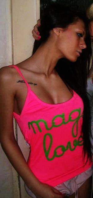 Meet Larissa (24) from North Carolina | Same-Night Dating