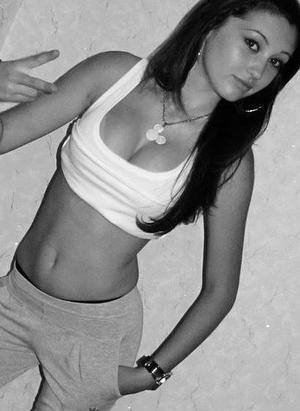 Chat with Janet (24) | Texas Hookups Available Now