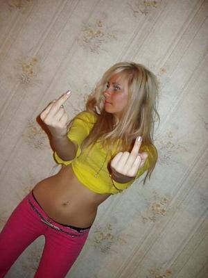 Chat with Julia (20) | Arizona Hookups Available Now