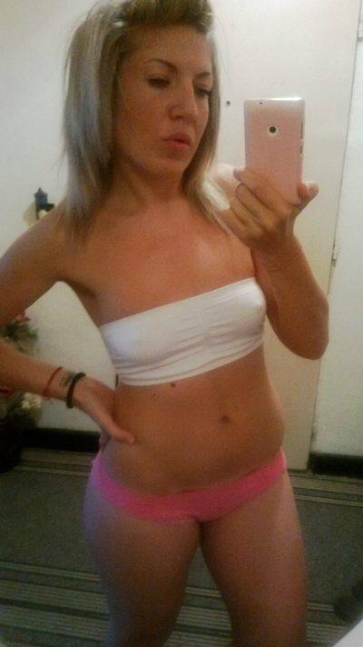 Amy (26) in Ontario | Hookup Tonight