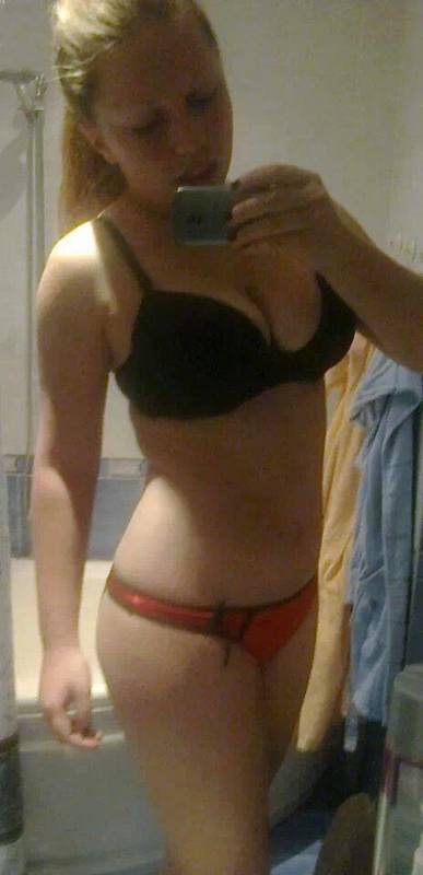 Chat with Tiana (26) | Quebec Hookups Available Now