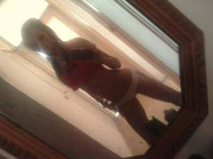 Meet Ashlee (22) from New York | Same-Night Dating