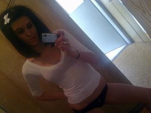 Trudi from Albuquerque, New Mexico is looking for adult webcam chat