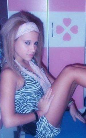 Melani from Midlothian, Maryland is looking for adult webcam chat