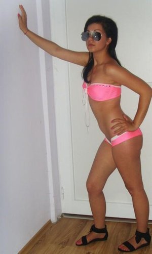 Meet local singles like Gisselle from Texas who want to fuck tonight
