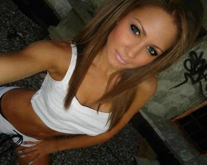 Julia from West Virginia is the best local fuck buddy you can ever find