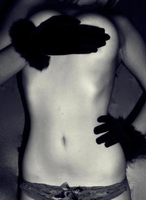 Looking for local cheaters? Take Damaris from Arizona home with you