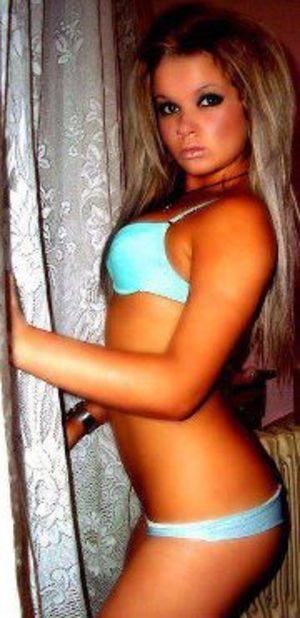 Hermine from Elkhorn, California is looking for adult webcam chat