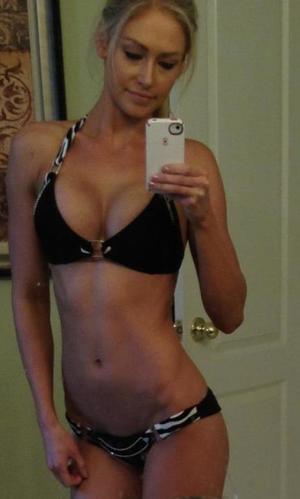 Kairi from Michigan is looking for adult webcam chat