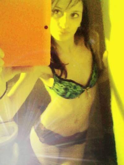 Katy from Missouri is interested in nsa sex with a nice, young man