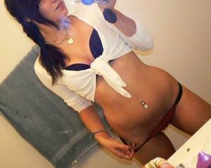 Angie from Florida is interested in nsa sex with a nice, young man