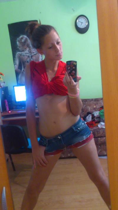 Meet local singles like Carly from Wyoming who want to fuck tonight
