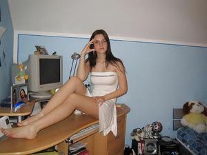 Angelena from  is interested in nsa sex with a nice, young man