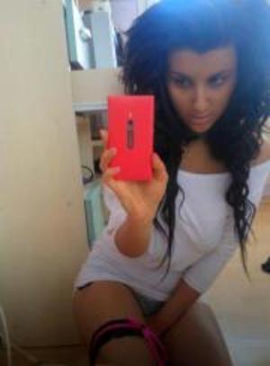 Lea from Arizona is looking for adult webcam chat