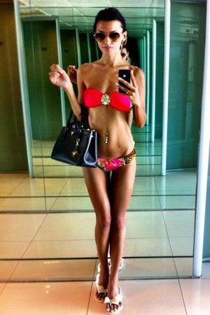 Meet local singles like Karen from New York who want to fuck tonight