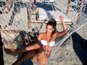 Meet local singles like Emilia from Texas who want to fuck tonight