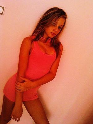 Eleanor is a cheater looking for a guy like you!