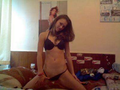 Calista from Port Richey, Florida is looking for adult webcam chat