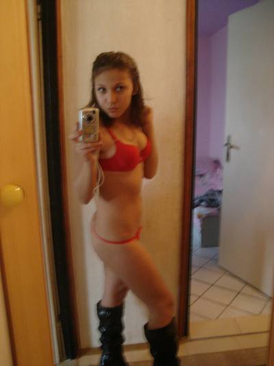 Yvonne from California is interested in nsa sex with a nice, young man