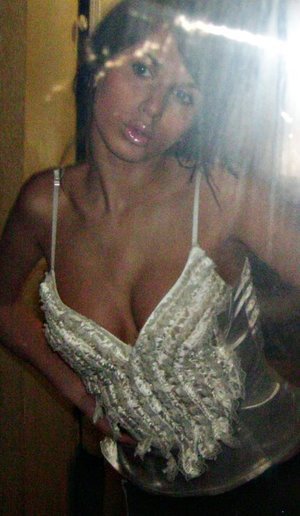 Meet local singles like Jayda from California who want to fuck tonight