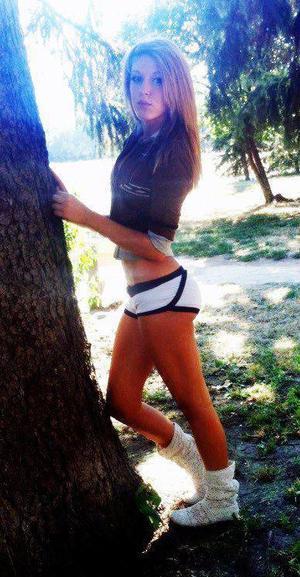 Looking for local cheaters? Take Tina from Florida home with you