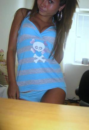 Looking for local cheaters? Take Casandra from Ontario home with you