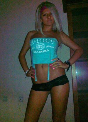 Rylie from California is interested in nsa sex with a nice, young man
