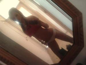 Looking for local cheaters? Take Ashlee from New York home with you