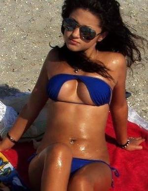 Escorts like Nyla are down to fuck you now!