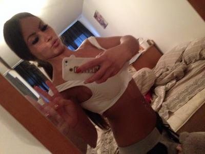 Riley from Iowa is interested in nsa sex with a nice, young man