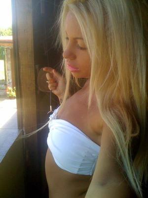 Escorts like Lizette are down to fuck you now!