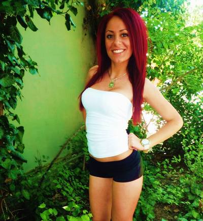 Sienna from California is interested in nsa sex with a nice, young man