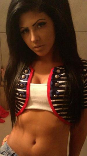 Meredith from Arkansas is looking for adult webcam chat